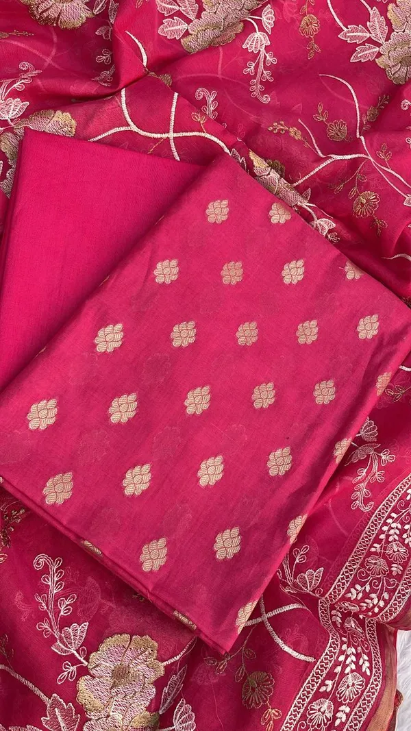 Pure_Mercerized_Pink_Floral_Booti_Banarasi_Suit_with_Heavy_Thread_work_Jaal_Dupatta_1250SKL_PME5