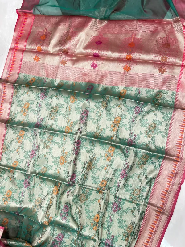 Humairah_Presents_Green_Art_Silk_Floral_Tilfi_Mina_Zari_Jaal_with_Contrast_Pink_Minakari_Boota_Pallu_Double_Mina_Zari_Border_and_Pink_Blouse