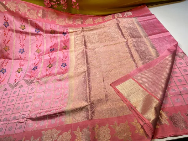 Peach_Mango_Silk_Floral_Gharchola_Handpainted_Zari_Border_Banarasi_Saree__MS_MGS1