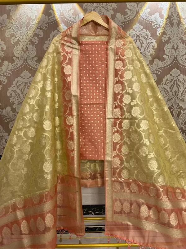 Peach_Tissue_silk_Chunri_Booti_weaved_Banarasi_Suit_with_Floral_Zari_Jaal_Dual_Shade_Dyed_Dupatta_1550ASG_TS4