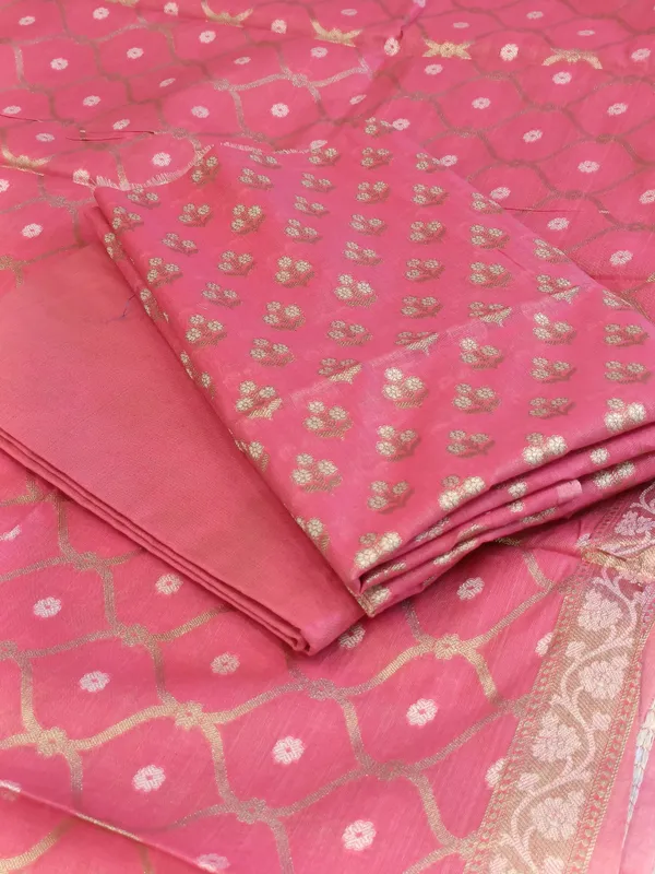 Peach_Cotton_Floral_Silver_Zari_Booti_Banarasi_Suit_with_Alfi_Jaal_Dupatta_Banarasi_Suit_115SHL_CTN4