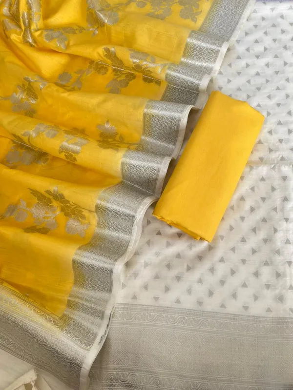 White_Pashmina_Silk_Chunri_Zari_Booti_Banarasi_Suit_with_Contrast_Yellow_Floral_Jaal_Dupatta_1250DAN_PMC8