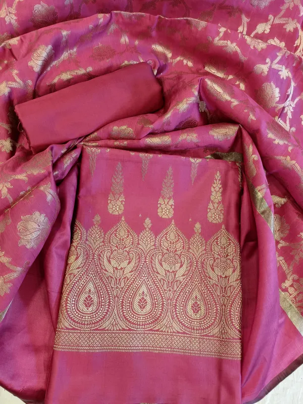 Magenta_Tapeta_Silk_Floral_Mina_Zari_Booti_Banarasi_Suit_625AJ_TPT68