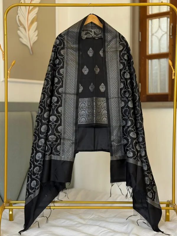 Elegant_Black_Dupion_Silk_Banarasi_Suit_with_Intricate_Jaal_Dupatta_600SKL_SD1