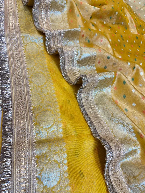 Gold_Tissue_Silk_Minakari_Booti_Banarasi_Saree_with_Lace_work_Border_BFS_TL1