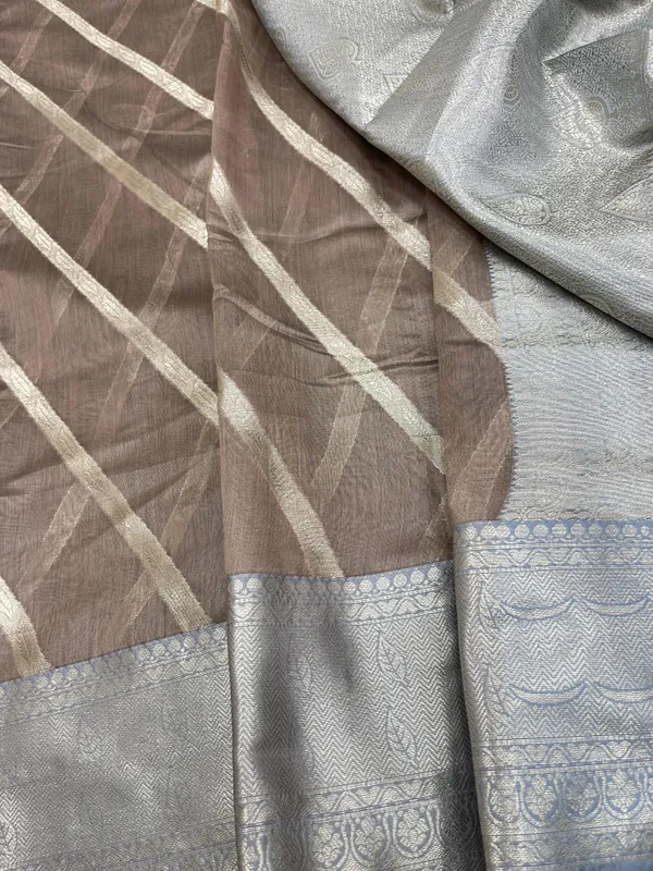 Light_Brown_Cotton_Water_Zari_Stripe_Banarasi_Saree_JVC_19