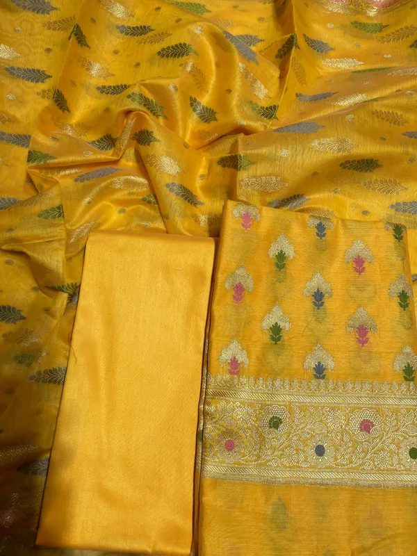 Humairah_Presents_Yellow_Floral_Minakari_Zari_Booti_3_pcs_Suit_Set_with_Plain_Bottom_and_Floral_Zari_Stripe_Yellow_Dupatta