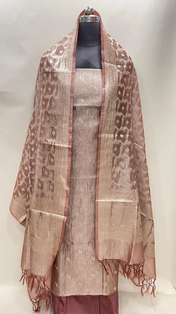 Humairah_Brown_Crush_Tissue_Floral_Zari_Booti_3_pcs_Suit_Set_with_Plain_Bottom_and_Floral_Zari_Checkered_Booti_Brown_Dupatta