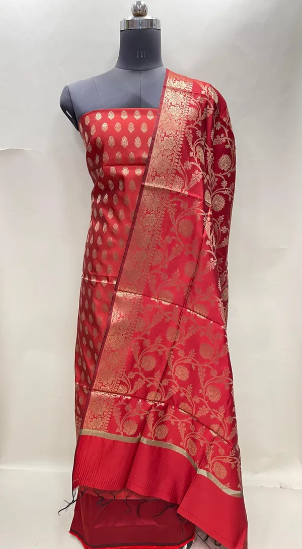 Humairah_Red_Art_Silk_Floral_Zari_Booti_Skirt_Border_3_pcs_Suit_set_with_Plain_Bottom_and_Tilfi_Floral_Zari_Jaal_Red_Dupatta