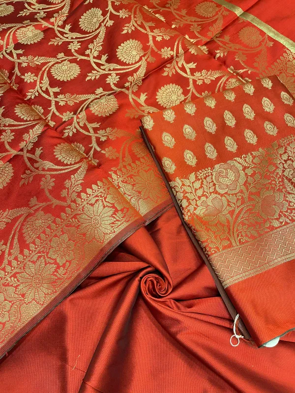 Humairah_Red_Art_Silk_Floral_Zari_Booti_Skirt_Border_3_pcs_Suit_set_with_Plain_Bottom_and_Tilfi_Floral_Zari_Jaal_Red_Dupatta