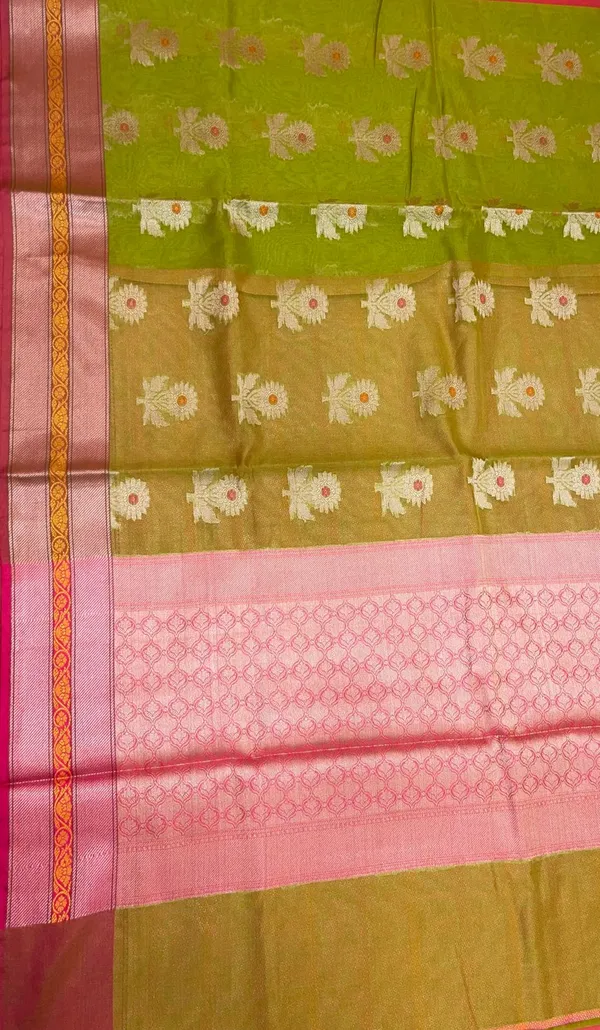 Green_Cotton_Blend_Banarasi_Sarees_For_Women_GEHKR_17
