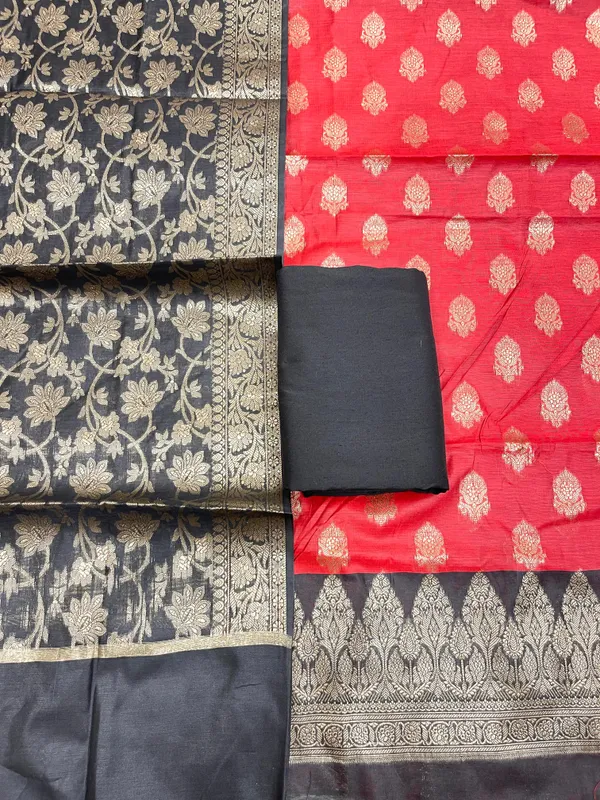 Red_Cotton_Banarasi_3_pcs_Suit_Set_with_Contrast_Black_Dupatta_IM_CS2