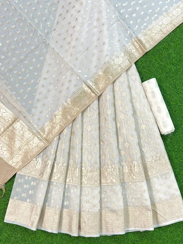 Off-White_Chanderi_Lorex_Zari_Lehenga_And_Floral_Booti_Blouse_With_Beige_Border_Dupatta_250PNJ_LNG19