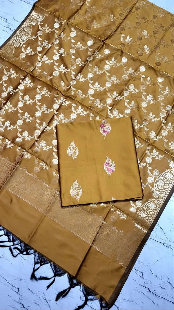 Mustard_Gold_Katan_Silk_Floral_Pankhudi_Mina_Zari_Booti_Banarasi_Suit_with_Zari_Jaal_Dupatta_750SKL_KSM13