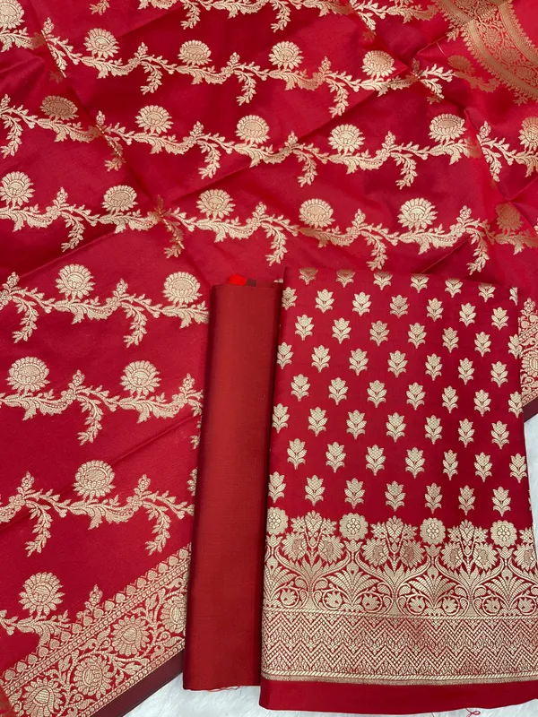 Red_Katan_Silk_Daaman_Border_Banarasi_3_pcs_Suit_Set_850JD_KBR5