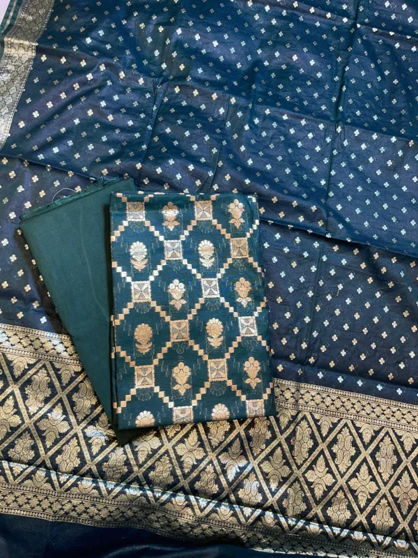 Dark_Green_Mescrize_Cotton_Geometrical_Banarasi_3_pcs_Suit_Set_1100SKL_MS5