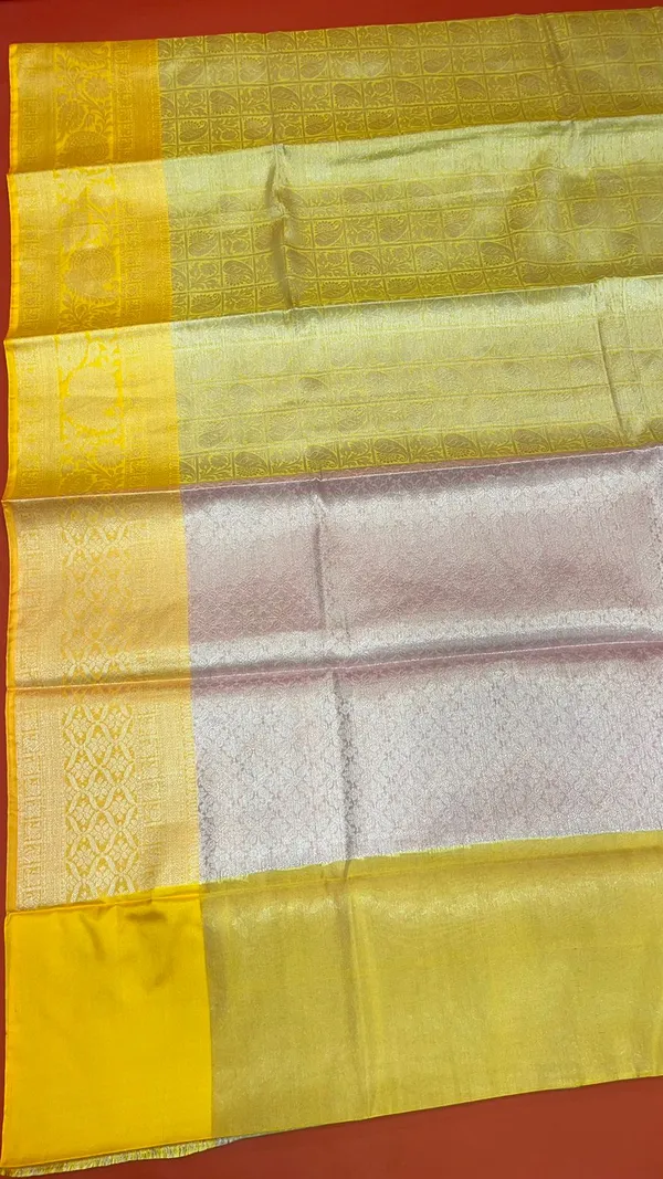 Gold_Kanjeevaram_Banarasi_Sarees_For_Women_GEMA30