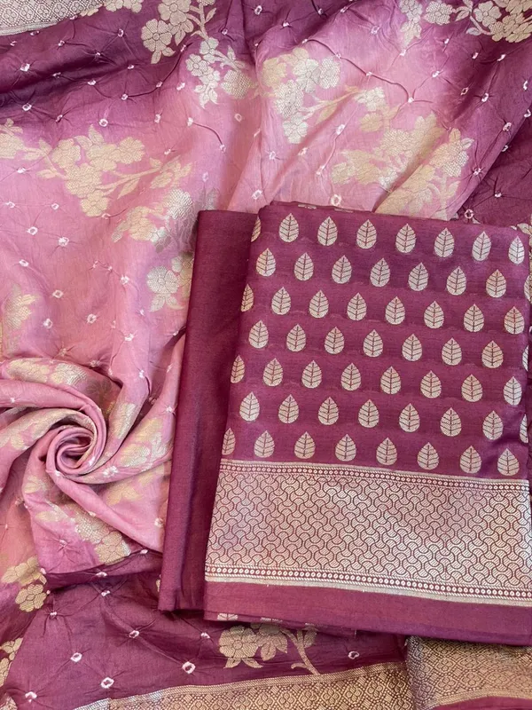 Burgundy_Cotton_Blend_Leaf_Zari_Booti_Banarasi_Suit_with_Bandhani_Zari_Jaal_Dupatta_1325DAN_SBN5