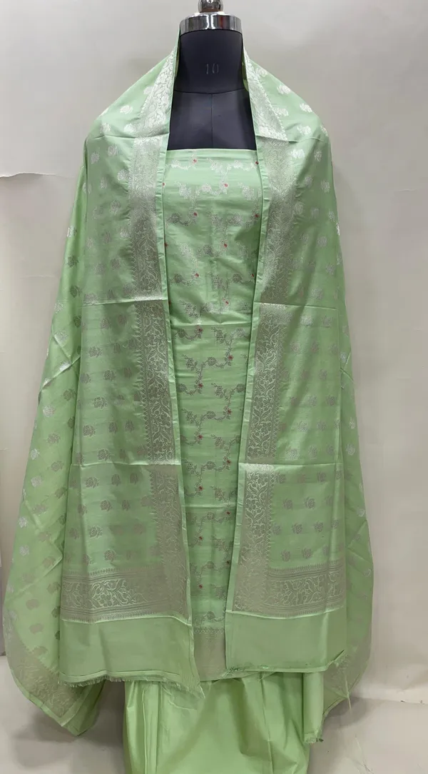 Humairah_Light_Green_Katan_Chiniya_Silk_Floral_Silver_Zari_Mina_Jaal_3_pcs_Suit_set_with_Plain_Bottom_and_Floral_Zari_Booti_Light_Green_Dupatta