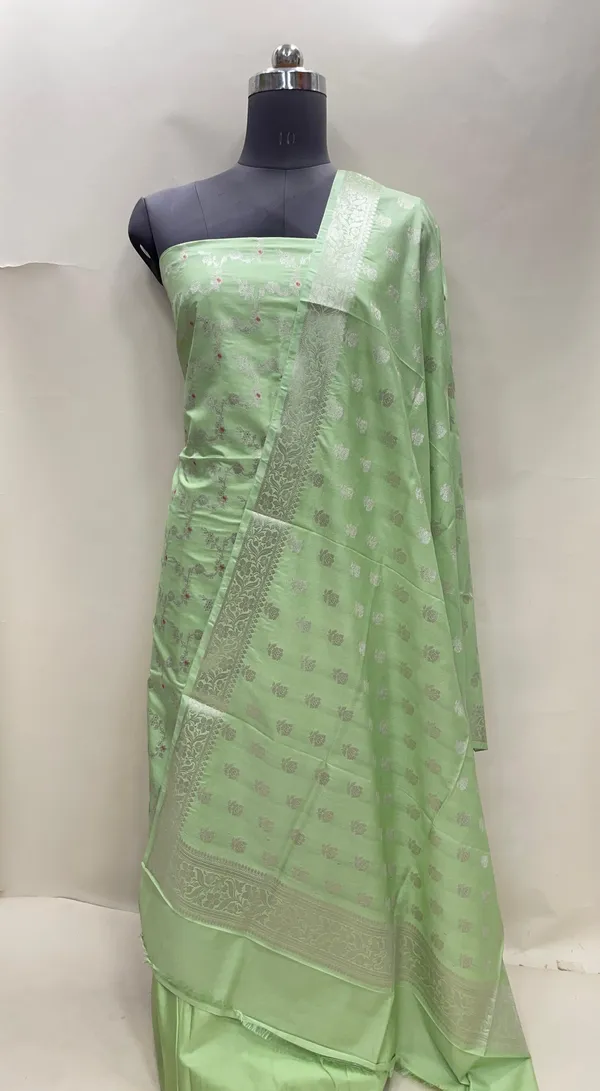 Humairah_Light_Green_Katan_Chiniya_Silk_Floral_Silver_Zari_Mina_Jaal_3_pcs_Suit_set_with_Plain_Bottom_and_Floral_Zari_Booti_Light_Green_Dupatta