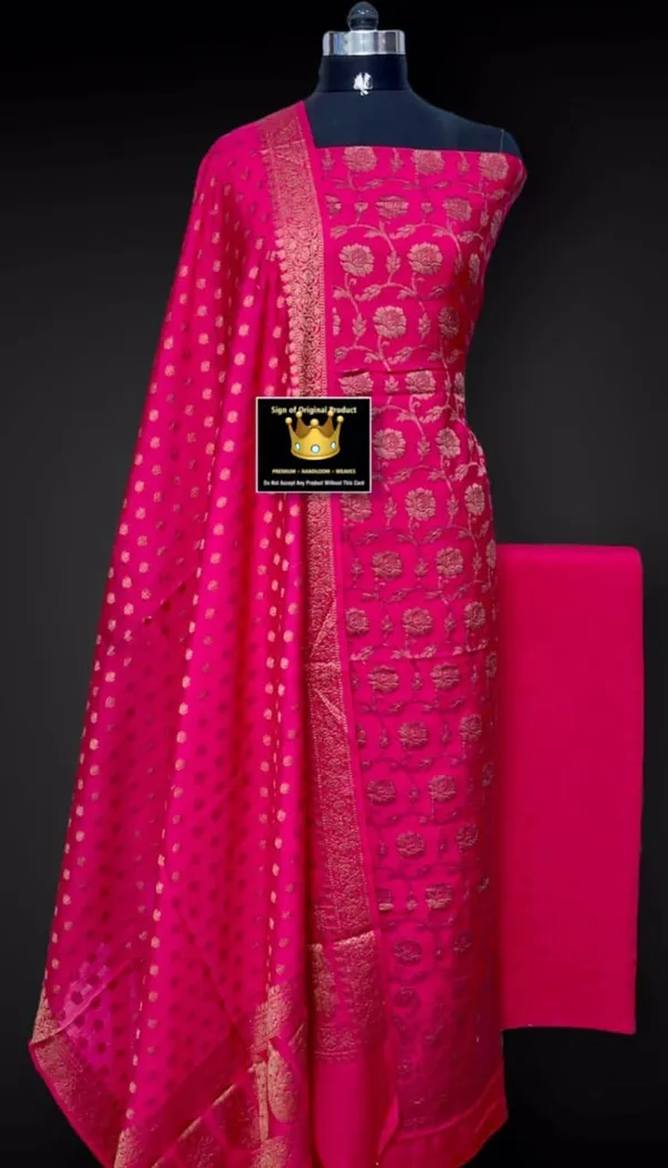 Magenta_Malabari_Chiniya_Silk_Floral_Resham_Jaal_Banarasi_Suit_with_Chunri_Booti_Dupatta_1000SKL_MEL13