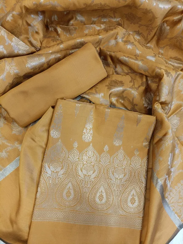 Mustard_Gold_Tapeta_Silk_Floral_Dual_Zari_Booti_with_Zari_Jaal_Dupatta_Banarasi_Suit__625AJ_TPT75