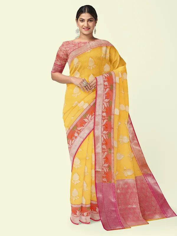 Gold_Cotton_Blend_Banarasi_Sarees_For_Women_GEHKR_11