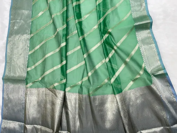 Light_Green_Cotton_Water_Zari_Stripe_Banarasi_Saree_JVC_16