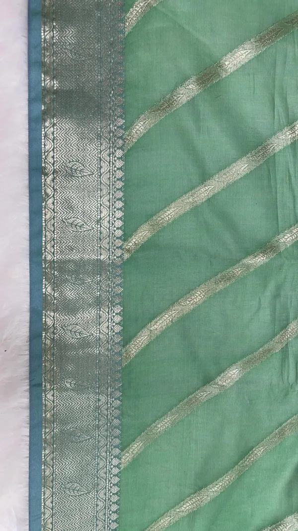 Light_Green_Cotton_Water_Zari_Stripe_Banarasi_Saree_JVC_16