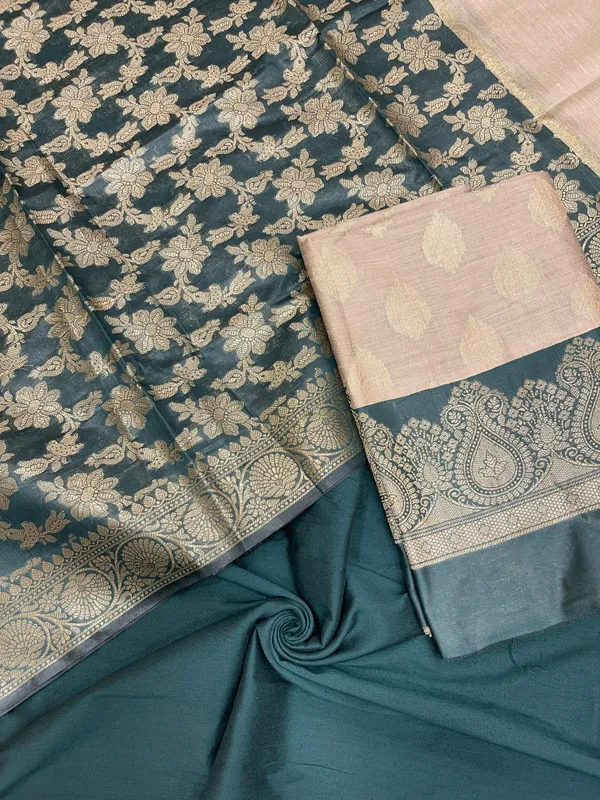 Beige_Cotton_Banarasi_3_pcs_Suit_Set_with_Contrast_Dark_Green_Dupatta_IM_CS16