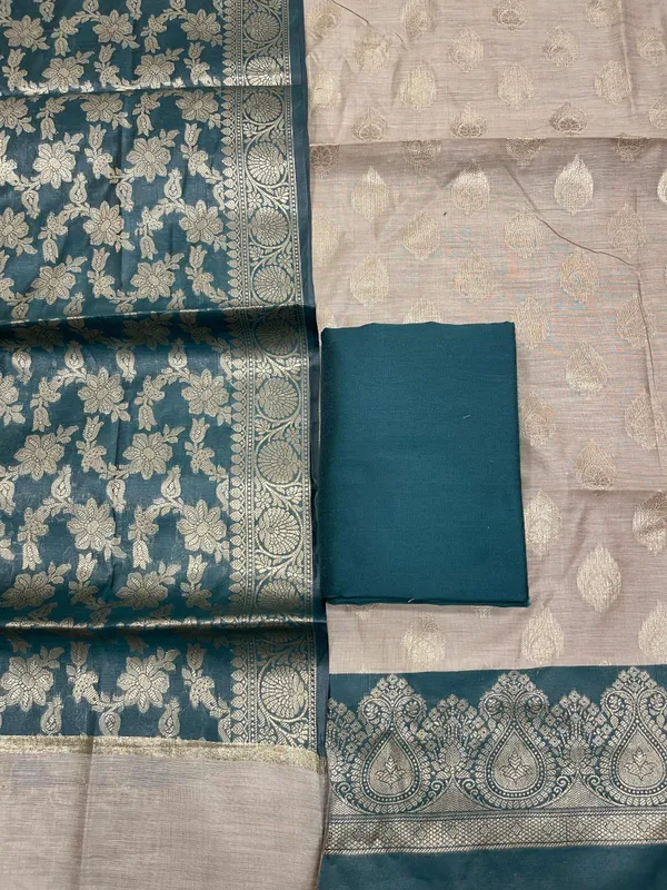 Beige_Cotton_Banarasi_3_pcs_Suit_Set_with_Contrast_Dark_Green_Dupatta_IM_CS16