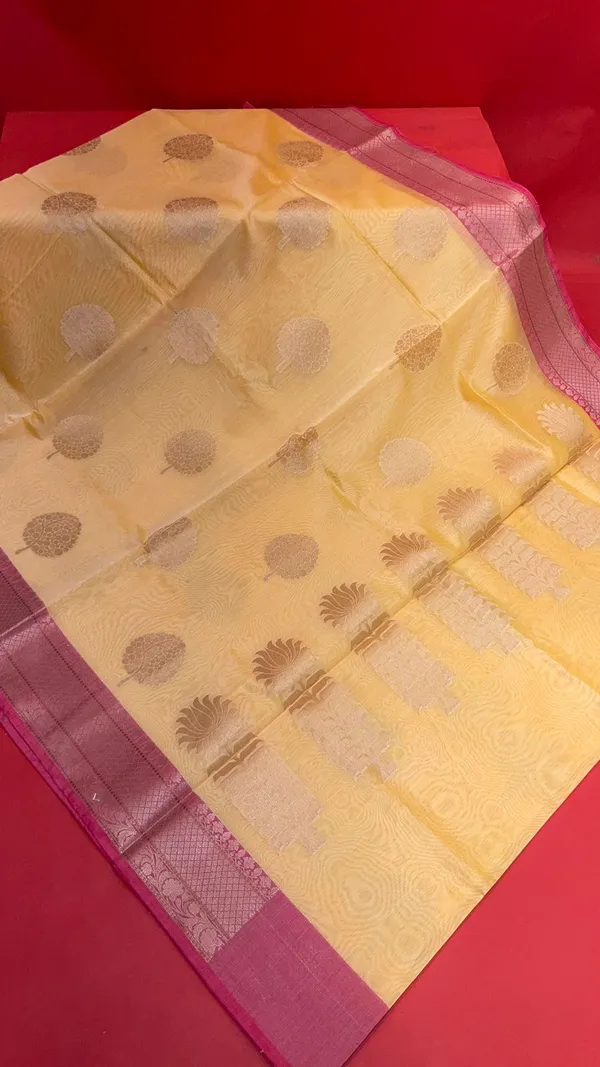 Beige_Cotton_Blend_Banarasi_Sarees_For_Women_GEHKR_40