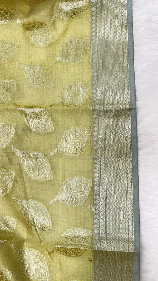 Mehndi_Green_Cotton_Leaf_Water_Zari_Booti_Banarasi_Saree_JVC_6