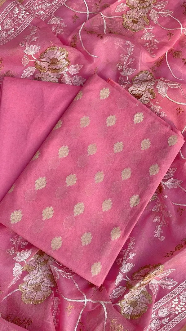 Pure_Mercerized_Baby_Pink_Floral_Booti_Banarasi_Suit_with_Heavy_Thread_work_Jaal_Dupatta_1250SKL_PME1