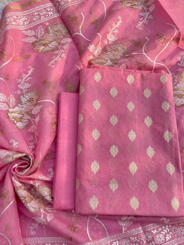 Pure_Mercerized_Baby_Pink_Floral_Booti_Banarasi_Suit_with_Heavy_Thread_work_Jaal_Dupatta_1250SKL_PME1