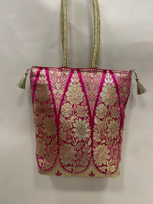 Pink_Banarasi_Hand_Bag_HBG_55
