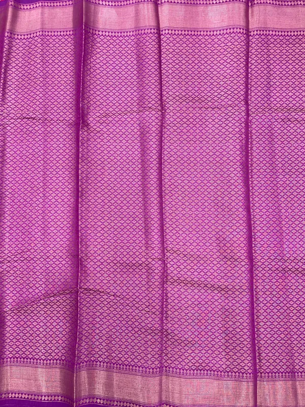 Humairah_Pure_Handloom_Magenta_Munga_Silk_Floral_Copper_Zari_Jaal_with_Contrast_Purple_Polka_Dot_Pallu_Skirt_Dual_Shade_Mina_Zari_Border_with_Purple_Blouse