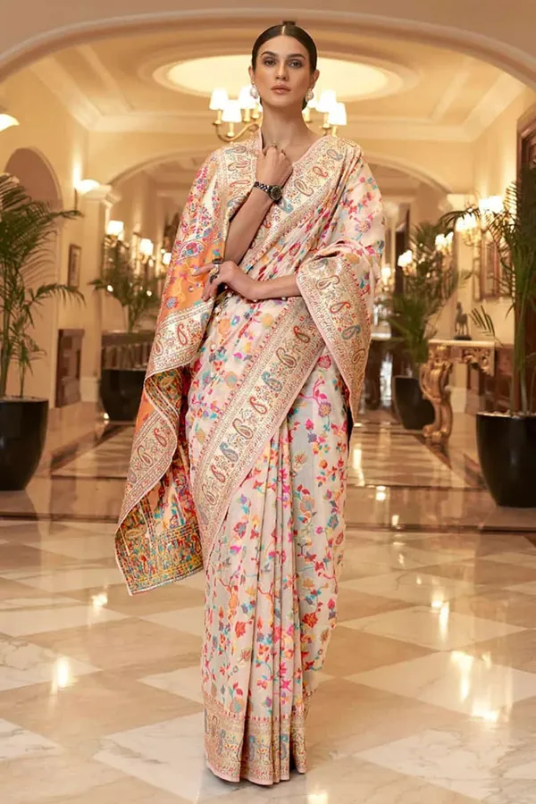 Beige_Cotton_Silk_Floral_Minakari_Zari_Paisely_Border_Banarasi_Saree_12SKL_CS13