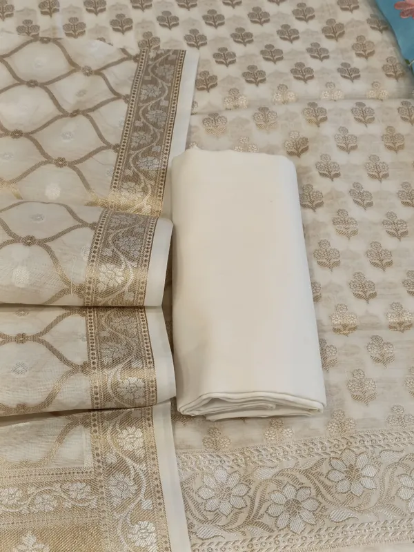 White_Cotton_Floral_Silver_Zari_Booti_Banarasi_Suit_with_Alfi_Jaal_Dupatta_Banarasi_Suit_115SHL_CTN1