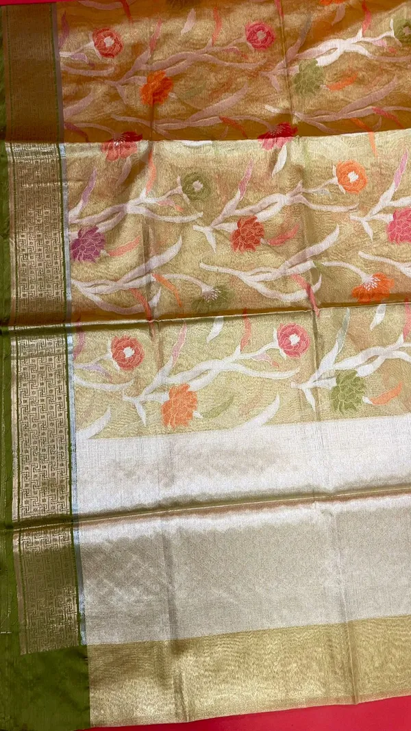 Gold_Tissue_Banarasi_Sarees_For_Women_GEASF_51