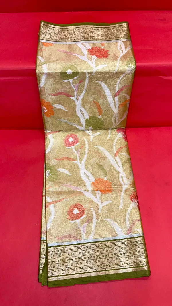Gold_Tissue_Banarasi_Sarees_For_Women_GEASF_51