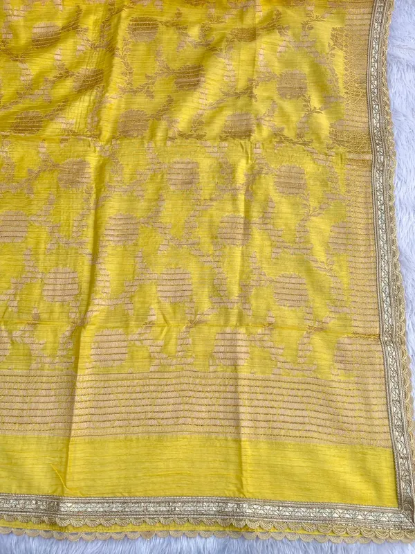 Yellow_Soft_Viscose_Silk_Necklace_Lacework_Banarasi_Suit__1500BFS_NCL2