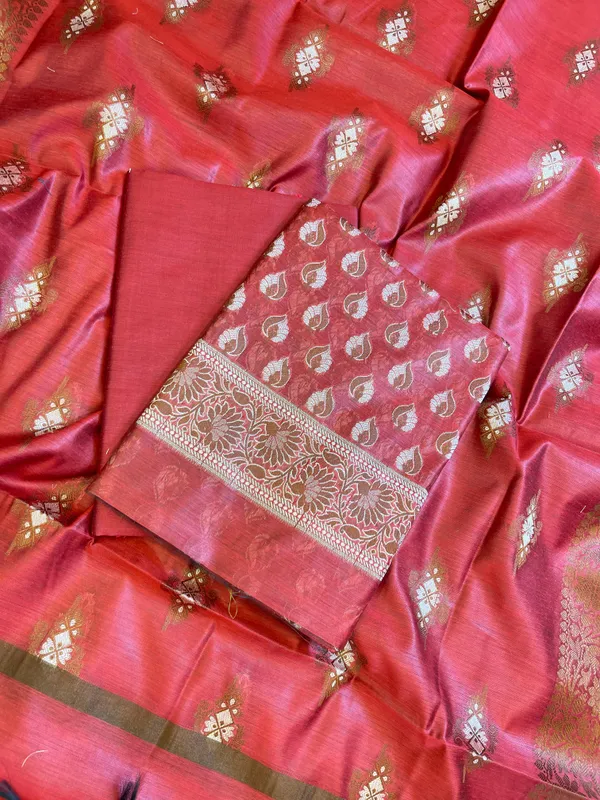Red_Cotton_Floral_Resham_Mina_Booti_Banarasi_3_pcs_Suit_Set_700AJ_CT1
