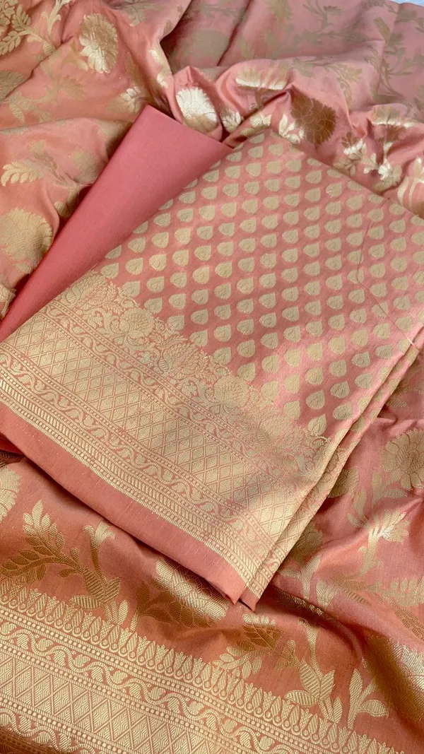 Peach_Katan_Upada_Silk_Floral_Zari_Booti_Banarasi_Suit_with_Alfi_Zari_Jaal_Dupatta__1250DAN_KU7