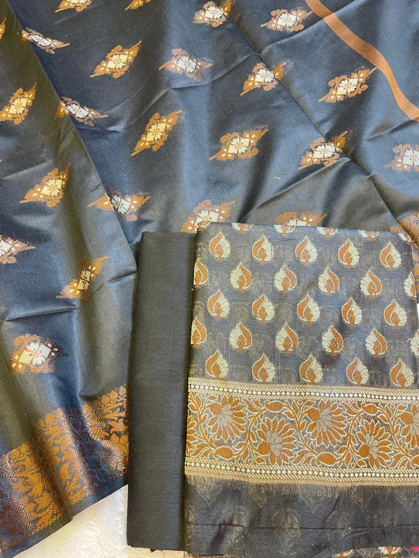Black_Cotton_Floral_Resham_Mina_Booti_Banarasi_3_pcs_Suit_Set_700AJ_CT5