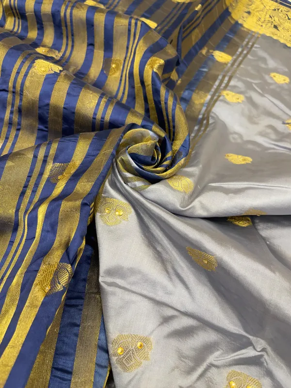 Grey_Cotton_Blend_Zari_Embroidery_Banarasi_Saree_600KS_18