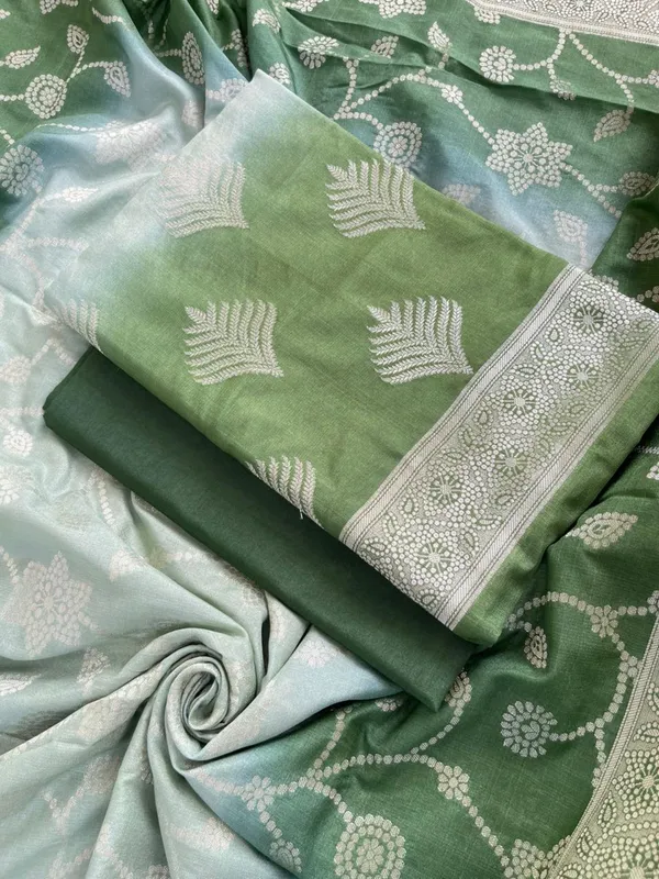 Dual_Shaded_Dark_Green_Katan_Georgette_Banarasi_Suit_with_Gold_Zari_Booti_&_Rich_Border_130DAN_SH4