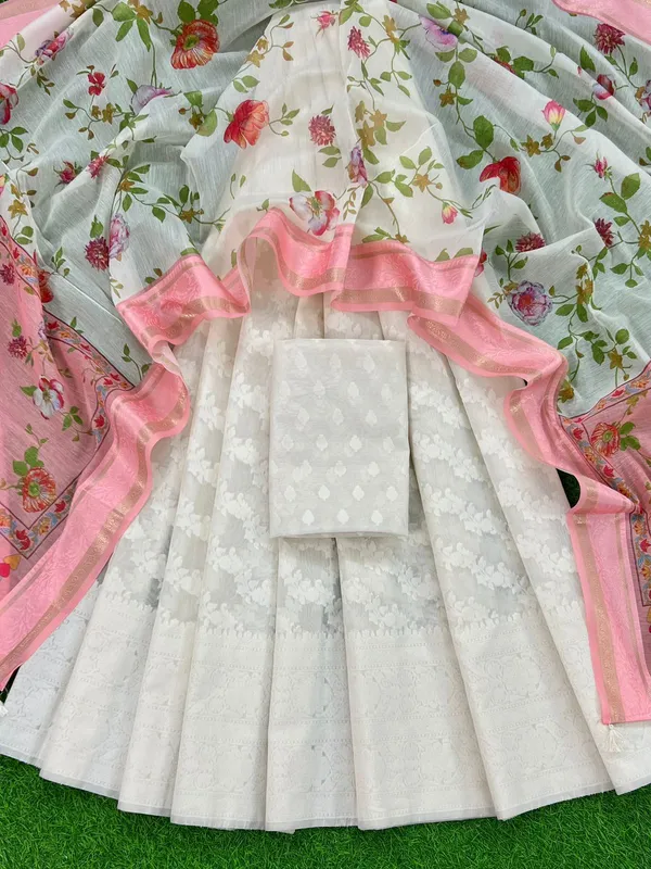 Off-White_Chanderi_Lorex_Zari_Lehenga_And_Floral_Booti_Blouse_With_Printed_Peach_Dupatta_Set_250PNJ_LNG8