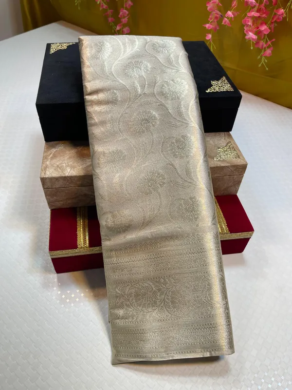 Silver_Semi_Kanchi_Silk_Banarasi_Saree_MS_SK3