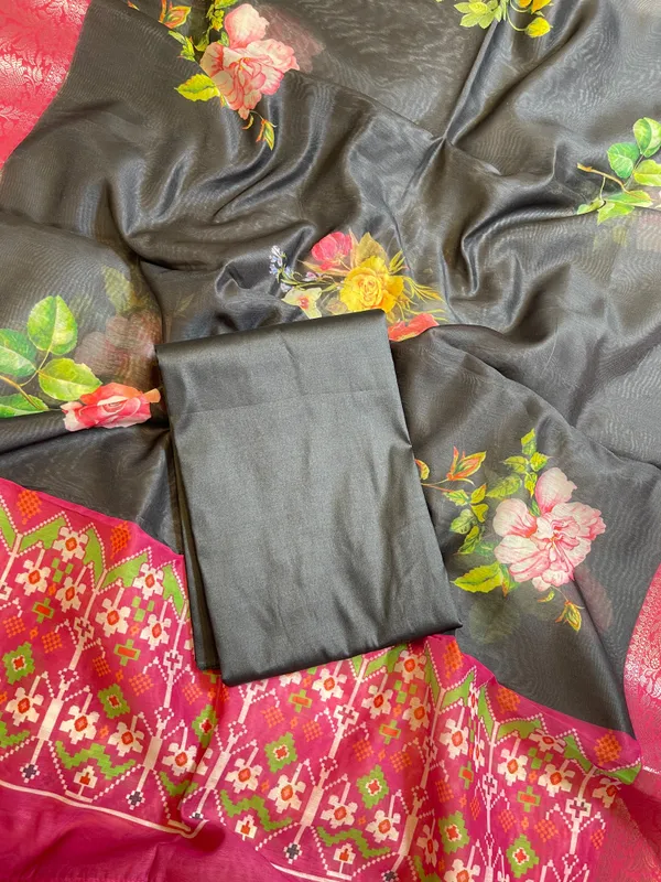Black_Plain_Mercerised_Silk_Banarasi_Suit_Set_with_Contrast_Pink_Digital_Print_Dupatta_650SKL_MS5